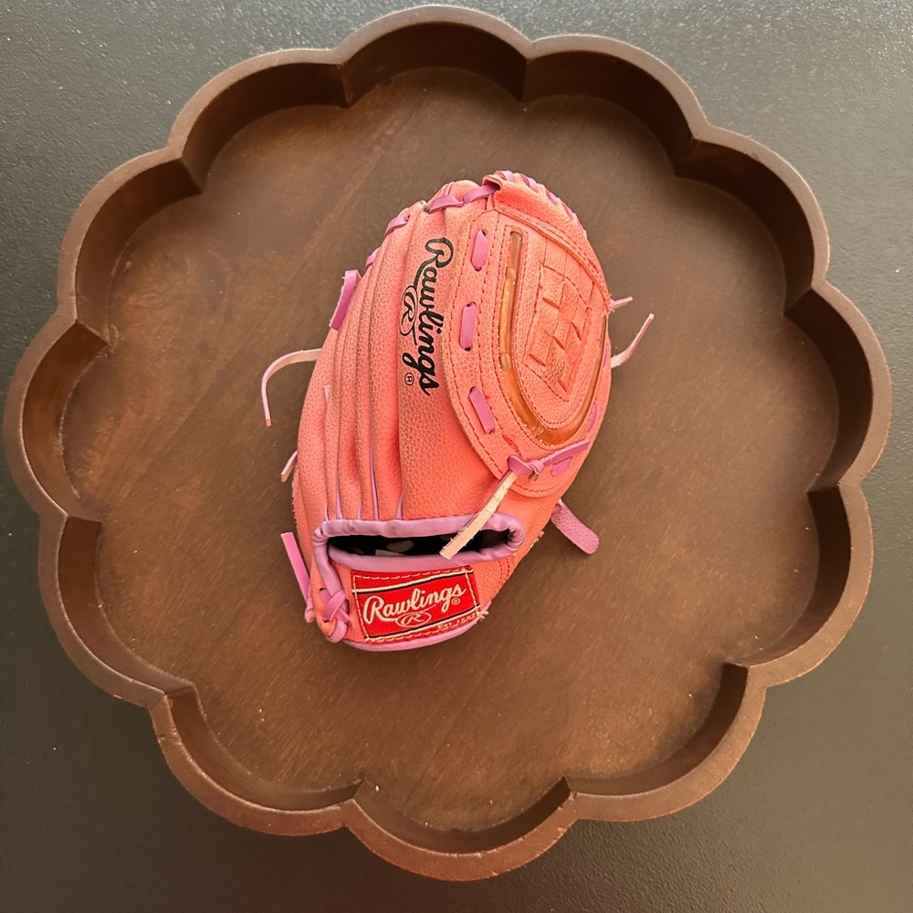 Rawlings Girls Rule Lightning Series Youth Left Handed Baseball Glove